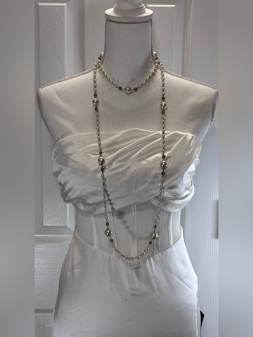 Lulus NWT High-Class Hottie White Satin Strapless Bustier Midi Sz L #2082736 - Picture 3 of 16
